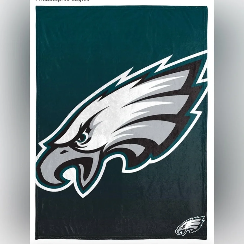 Lot of 2x NWT [NFL] & [FOCO] Philadelphia Eagles Throw Blanket & Mens Shirt Sz S - Picture 4 of 14